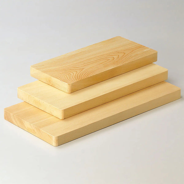 http://www.globalkitchenjapan.com/cdn/shop/products/YamacohSinglePieceKisoHinokiCypressWoodenCuttingBoard05209_2_600x.webp?v=1668733839