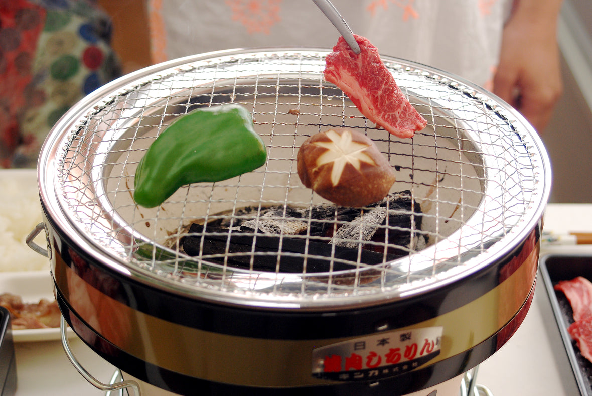 https://www.globalkitchenjapan.com/cdn/shop/articles/Let_s_Enjoy_Authentic_Grilled_Food_with_Japanese_Shichirin_Grill_1_1600x.jpg?v=1620745627