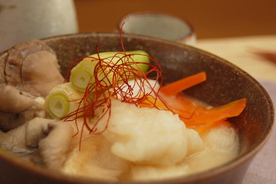 Yosenabe: A Flavorful Japanese Hot Pot Experience