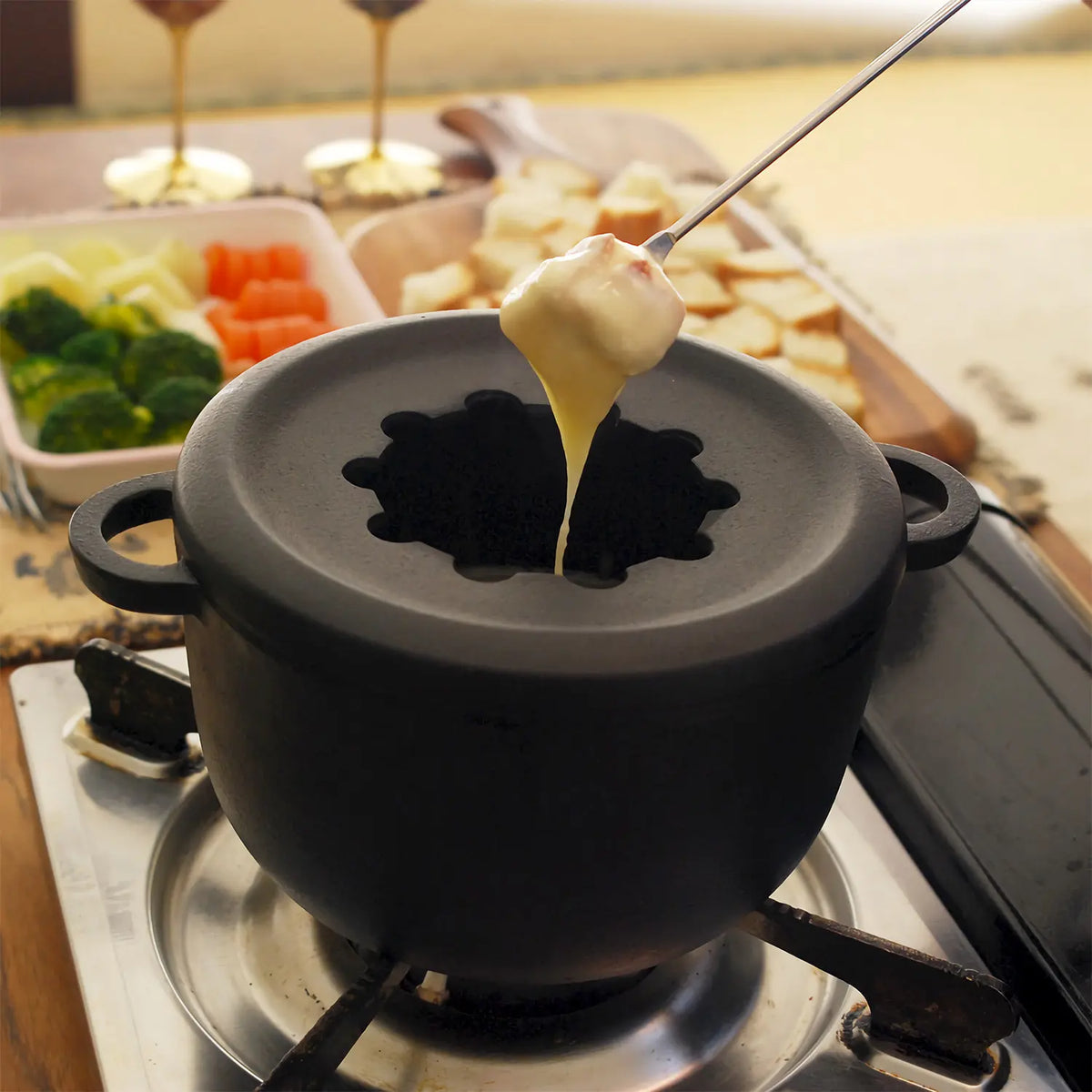 Iwachu Cast Iron Tempura and Fondue Pan