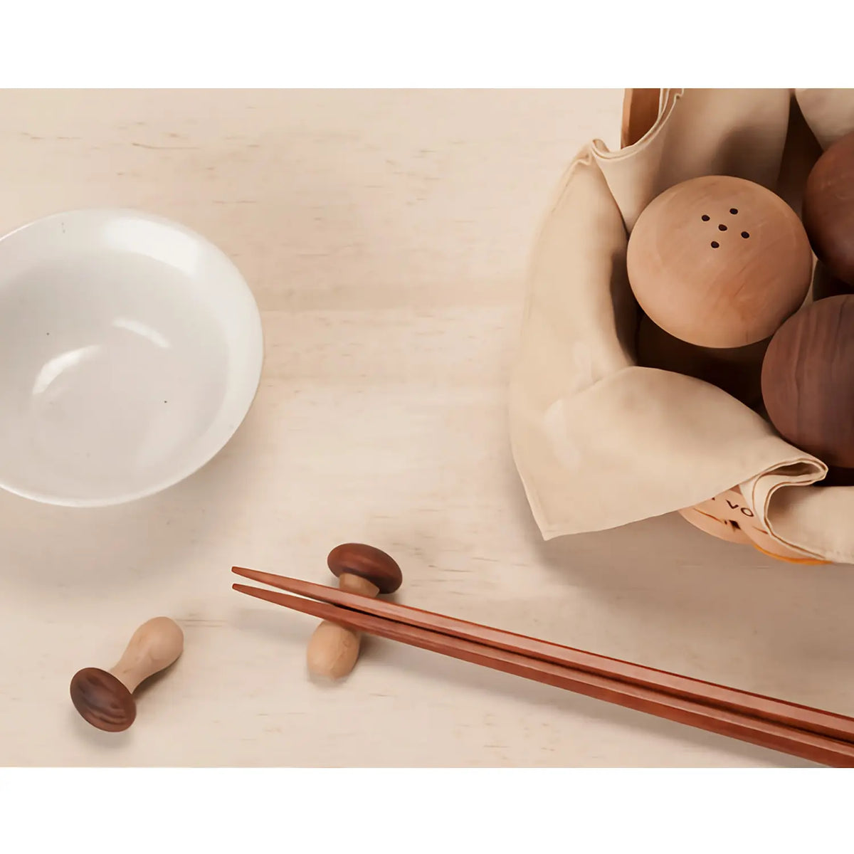 La Luz Maple Chopstick Rest Mushroom