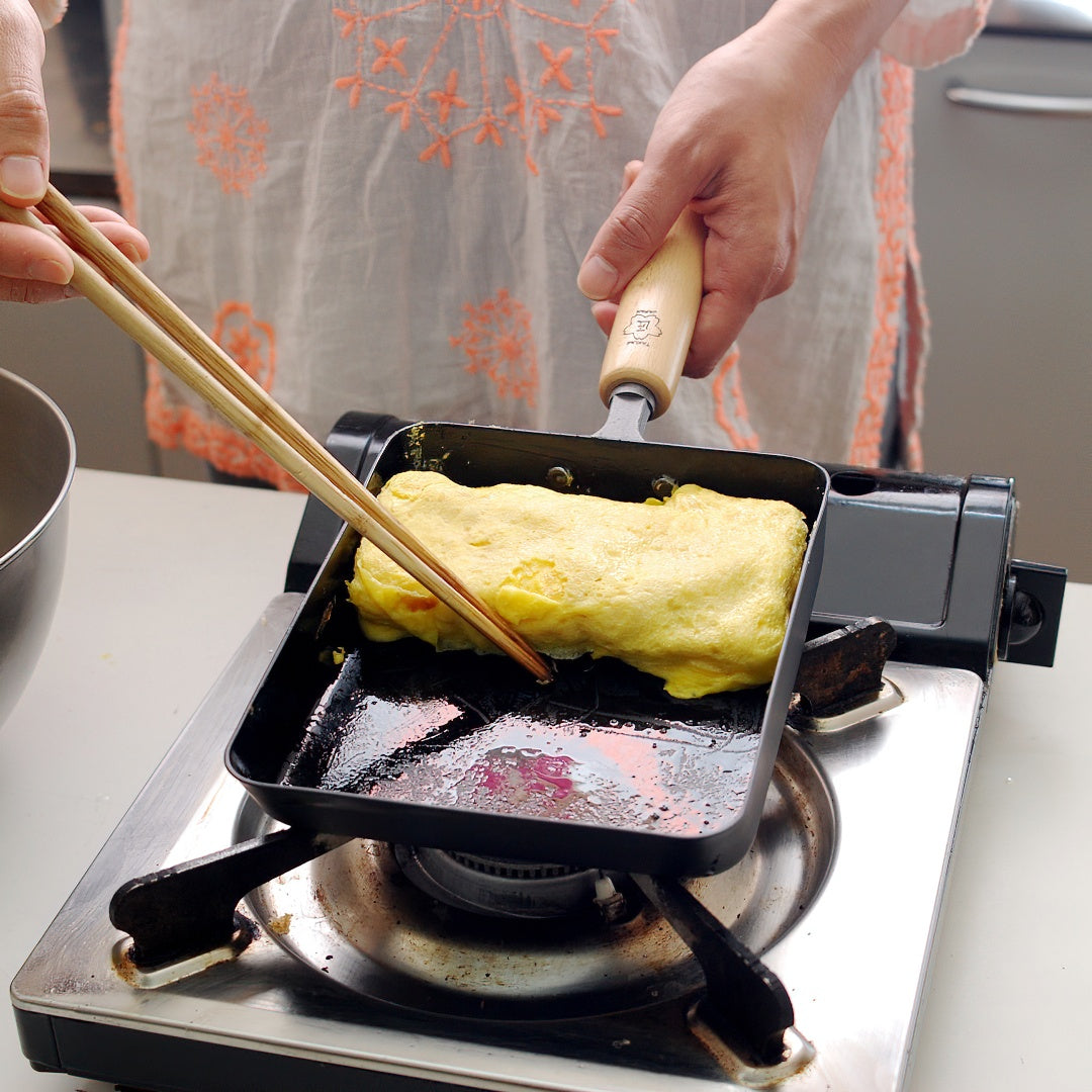 Pearl Metal Hb-323 Egg Omelette Tamagoyaki Flying Pan Blue Diamond Coating