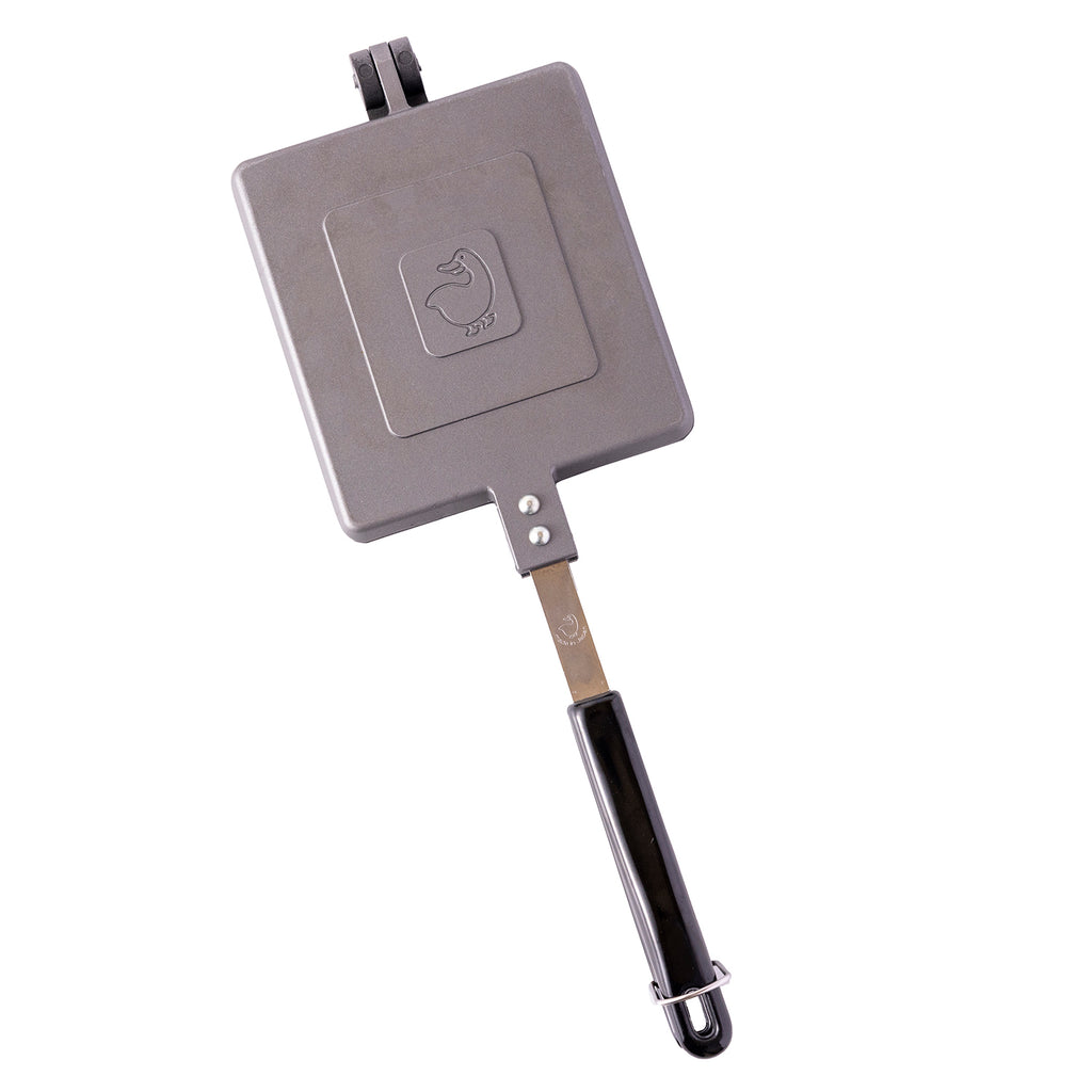 https://www.globalkitchenjapan.com/cdn/shop/products/TamakiDie-CastAluminumWaffleIron_1_1024x1024.jpg?v=1654049923