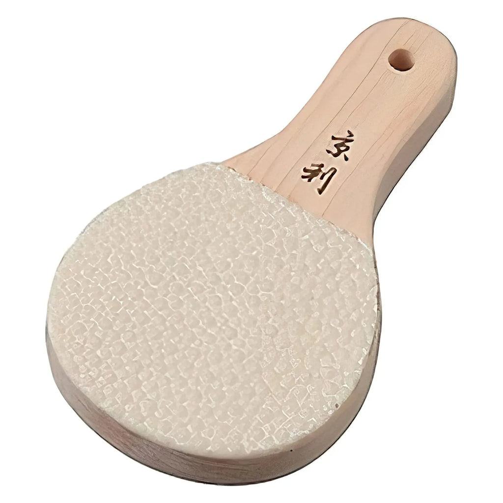 https://www.globalkitchenjapan.com/cdn/shop/products/WORLDVISIONKyoriSharkskinWasabiGrater_1024x1024.webp?v=1660611131