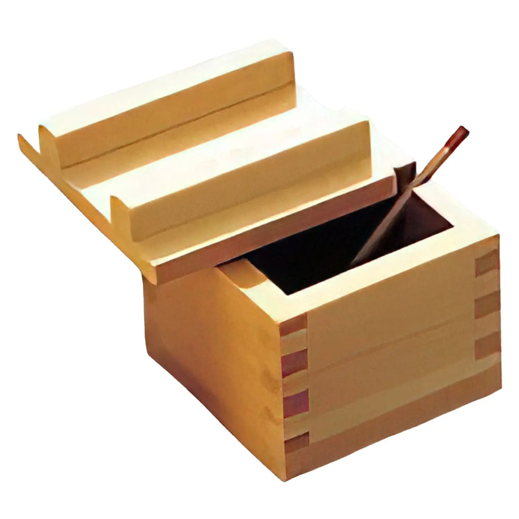 https://www.globalkitchenjapan.com/cdn/shop/products/YamacohHinokiCypressWoodenCondimentsContainer19202_1_1024x1024.webp?v=1660287936