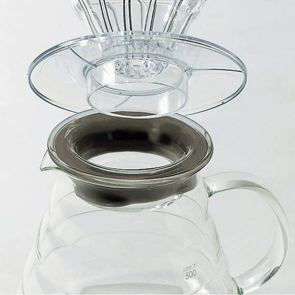 https://www.globalkitchenjapan.com/cdn/shop/products/hario-v60-heat-resistant-glass-coffee-server-with-glass-lid-handle-coffee-carafes-25250293391.png?v=1564117501