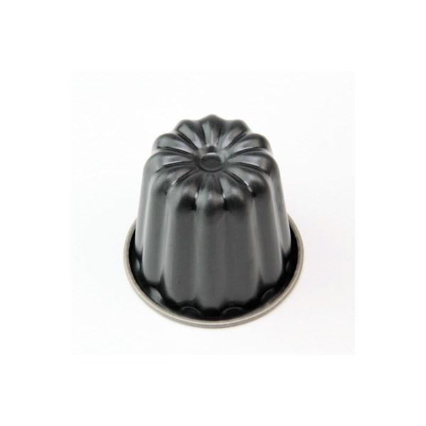 https://www.globalkitchenjapan.com/cdn/shop/products/shimotori-non-stick-mould-for-cannele-de-bordeaux-5-5cm-pastry-moulds-22400773455.jpg?v=1564020178