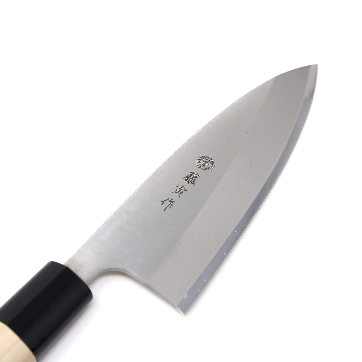 https://www.globalkitchenjapan.com/cdn/shop/products/tojiro-fujitora-mv-deba-knife-with-wood-handle-deba-knives-7697918722131_1200x.jpg?v=1563993620